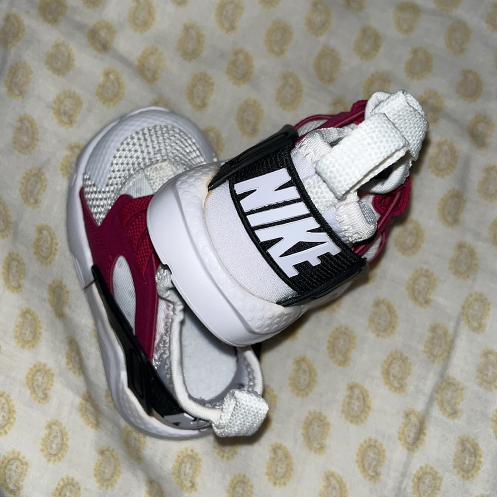 New! Size 4 toddler Nike huarache sneaker - Picture 4 of 5